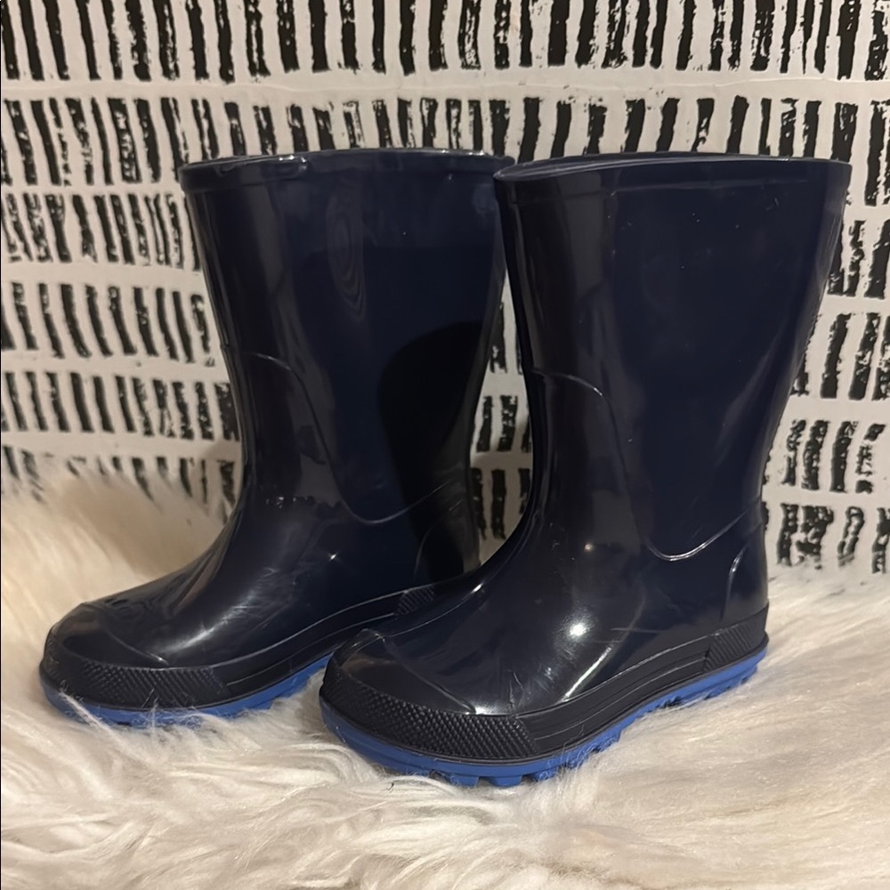 Kids Navy Blue Rain Boots made in Canada sz 5/6